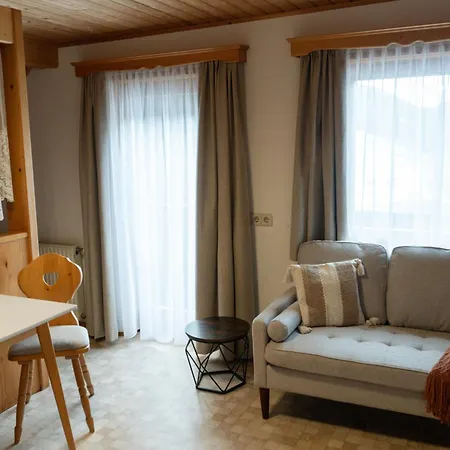 Gipfelglueck - In & Out Bad Kleinkirchheim